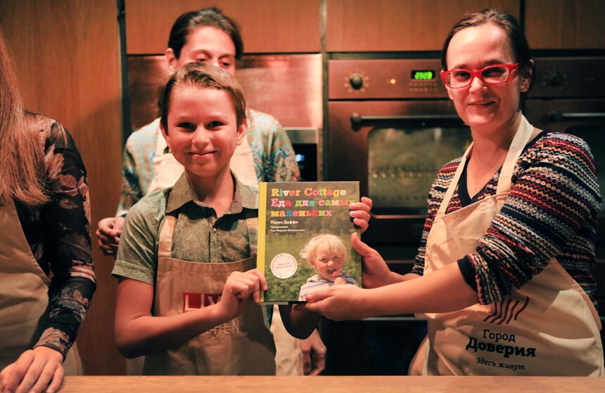 На "Литературной кухне" приготовили любимый пирог Гарри Поттера 19 фото