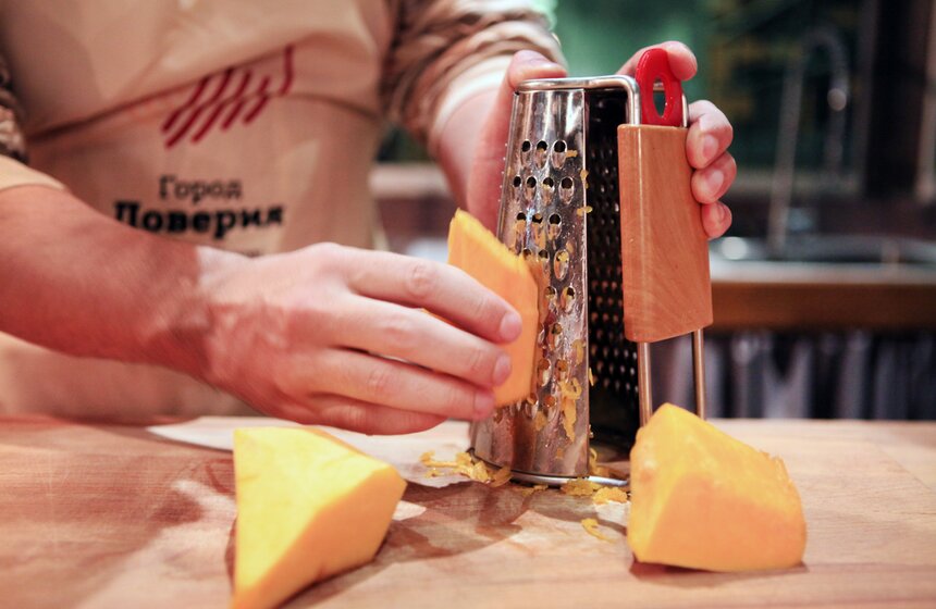 На "Литературной кухне" приготовили любимый пирог Гарри Поттера 6 фото