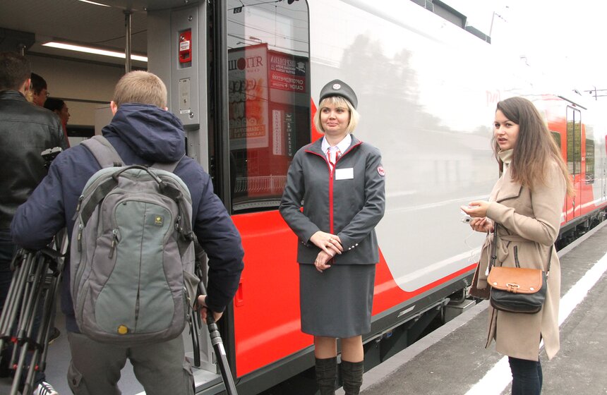 Открытие движения скоростных поездов "Ласточка" в Зеленограде 15 фото
