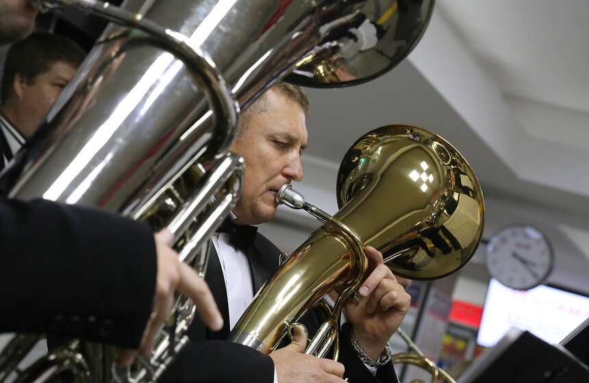 Джазово-духовой оркестр выступил на Павелецком вокзале 5 фото