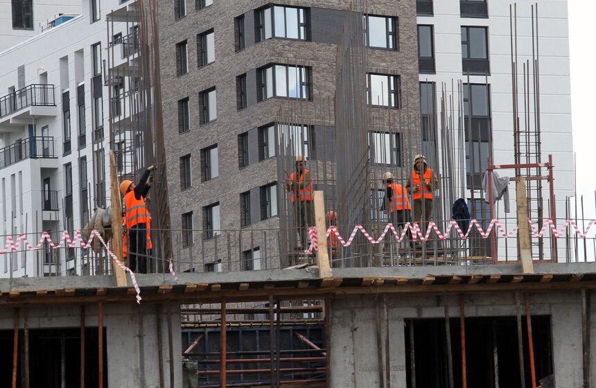 Осмотр хода строительства перинатального центра 4 фото