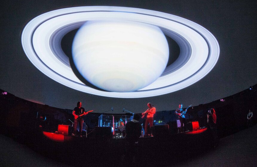 Группа Mooncake выступила в Московском планетарии 9 фото