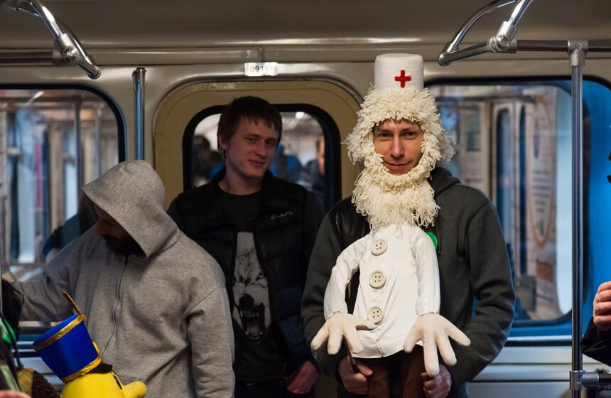 "Читающая Москва": как выглядит поезд-библиотека 15 фото