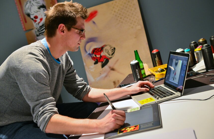 Первая выставка бельгийского стрит-арт художника Monk в столице 11 фото