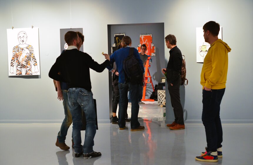 Первая выставка бельгийского стрит-арт художника Monk в столице 18 фото