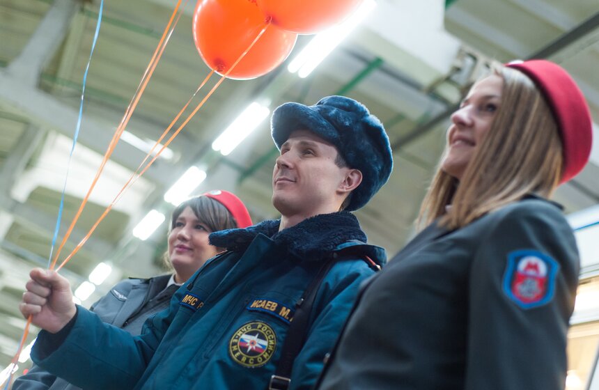 В столичной подземке пустили именной поезд МЧС 1 фото