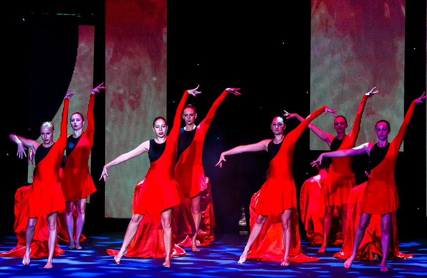 Состоялось шоу олимпийских чемпионов по синхронному плаванию 29 фото