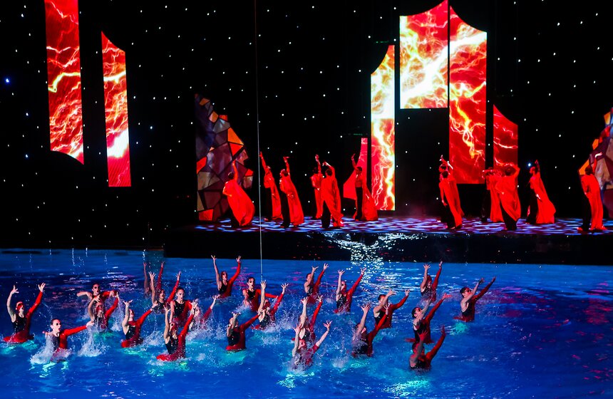 Состоялось шоу олимпийских чемпионов по синхронному плаванию 32 фото