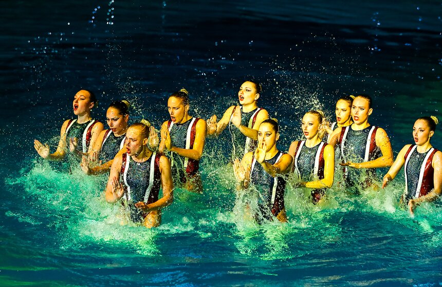 Состоялось шоу олимпийских чемпионов по синхронному плаванию 7 фото
