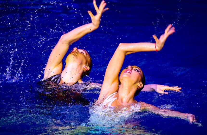 Состоялось шоу олимпийских чемпионов по синхронному плаванию 17 фото