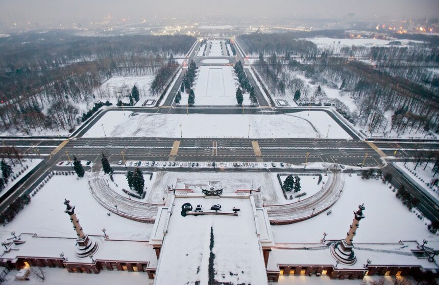 Главный вуз страны МГУ отметил юбилей.<br /><br />Фото: m24.ru/Владимир Яроцкий