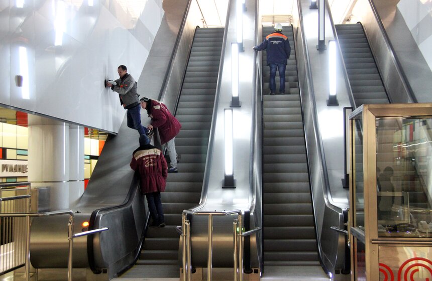 Завершено строительство станций метро "Румянцево" и "Саларьево" 10 фото