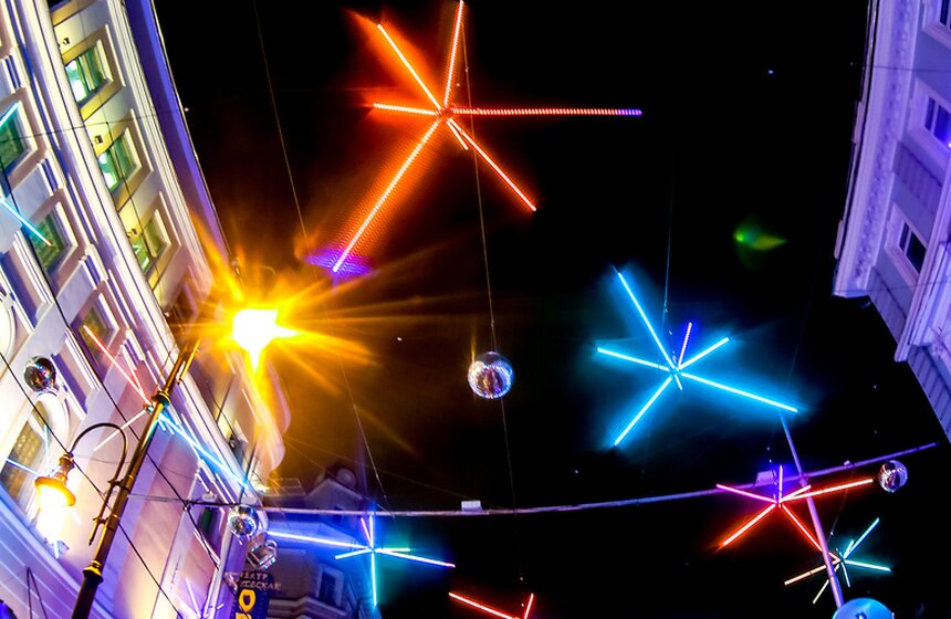 В ожидании Нового года: предпраздничная столица в фотографиях 14 фото