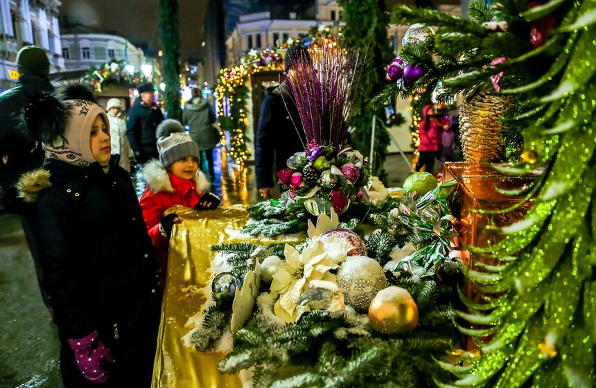 В ожидании Нового года: предпраздничная столица в фотографиях 21 фото