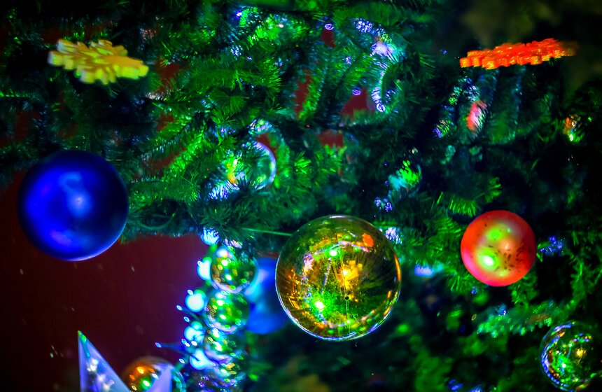 В ожидании Нового года: предпраздничная столица в фотографиях 27 фото