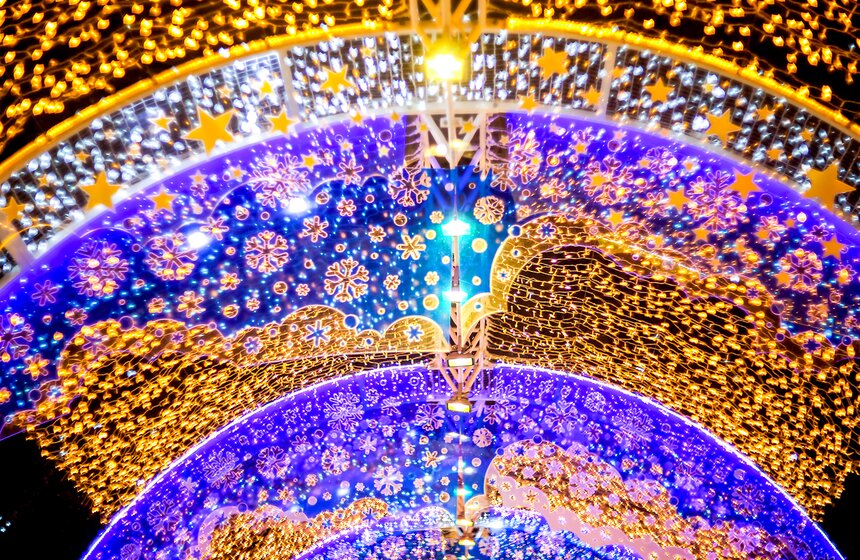 В ожидании Нового года: предпраздничная столица в фотографиях 28 фото