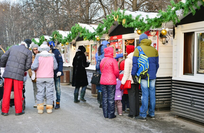 Как отмечают новогодние праздники в парке "Сокольники" 7 фото