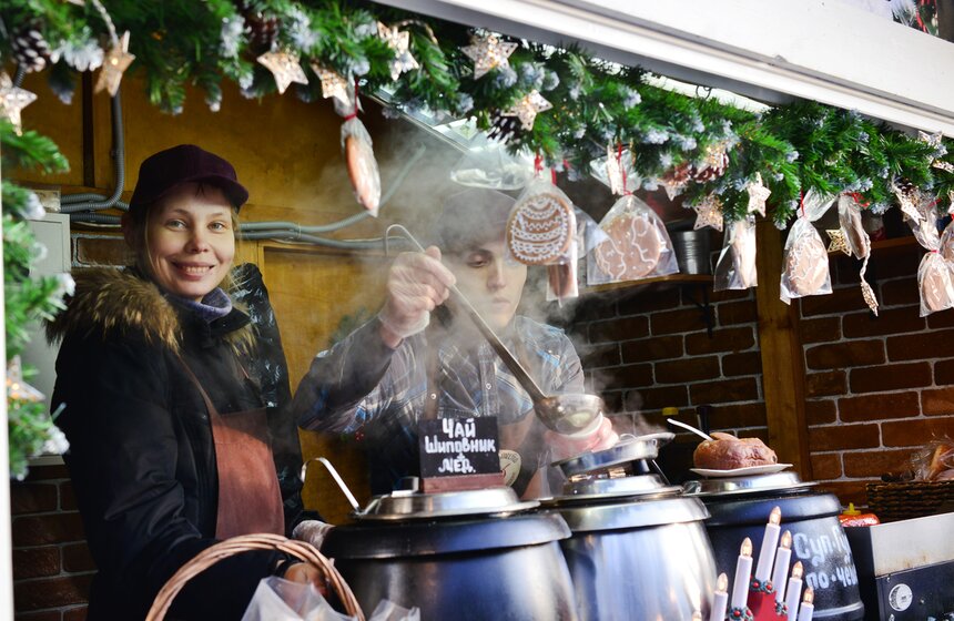 Как отмечают новогодние праздники в парке "Сокольники" 14 фото