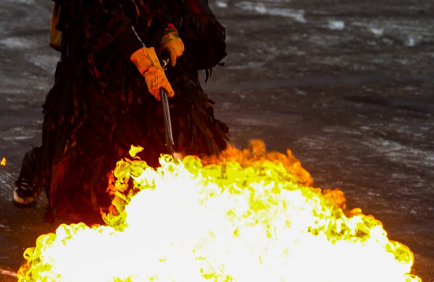 "Каскадерская Елка" в стилистике Толкиена 21 фото