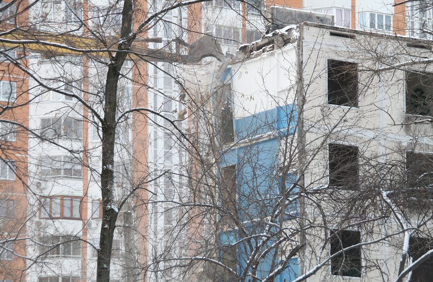 В Северном Медведкове демонтирована последняя пятиэтажка 13 фото