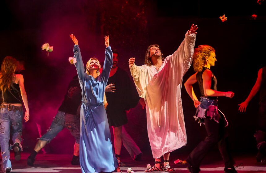 Тысячный показ спектакля "Иисус Христос – суперзвезда" 7 фото