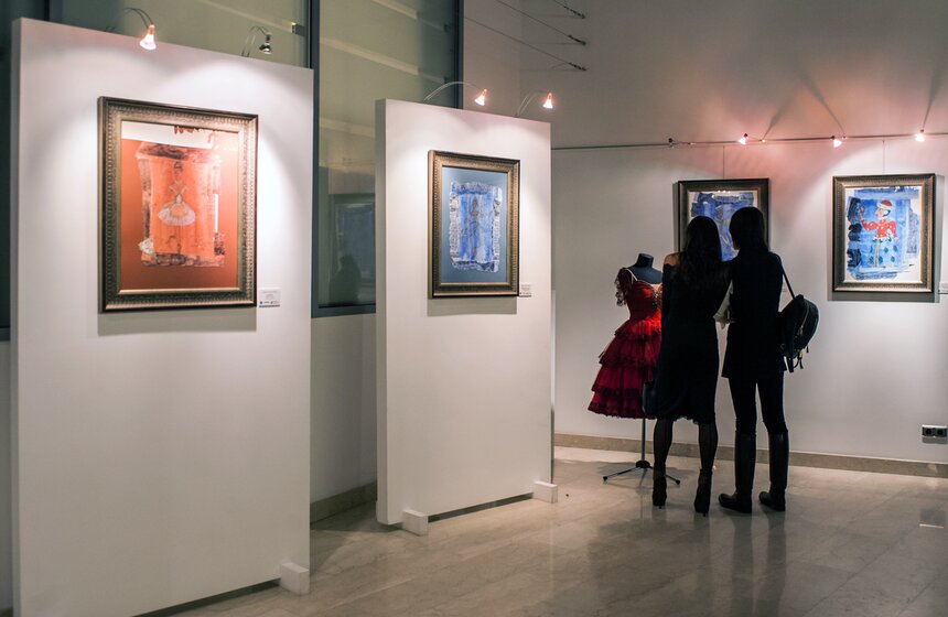 Выставка театральных эскизов Александра Васильева 2 фото