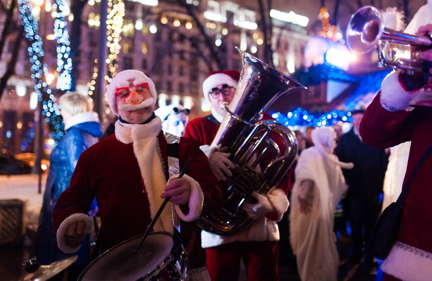 Церемония открытия Зимних дней уличных театров в столице 1 фото