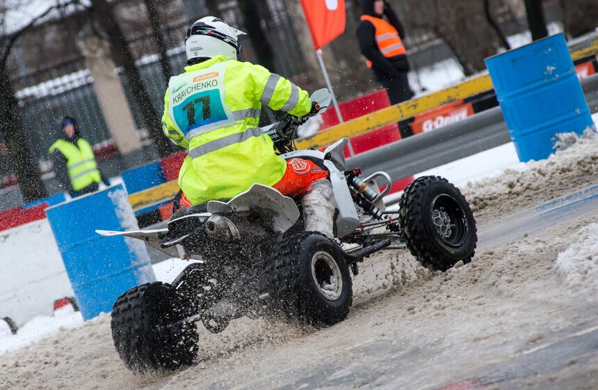 Большой спортивный праздник зимних развлечений в "Лужниках" 12 фото
