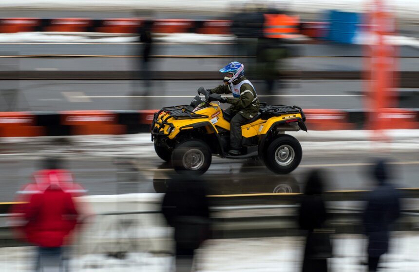 Большой спортивный праздник зимних развлечений в "Лужниках" 3 фото