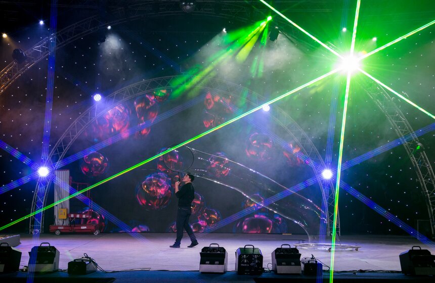 Прошел премьерный показ шоу "Волшебные пузыри Фан Янга" 20 фото