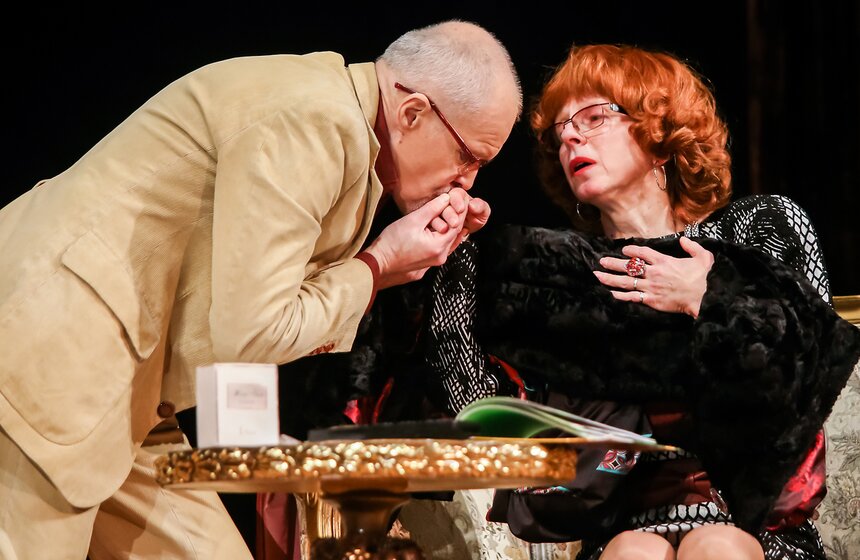 Новый спектакль Павла Хомского "Энергичные люди" 13 фото