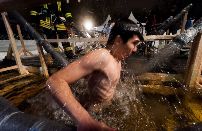 Крещенские купания в парке "Сокольники" 27 фото