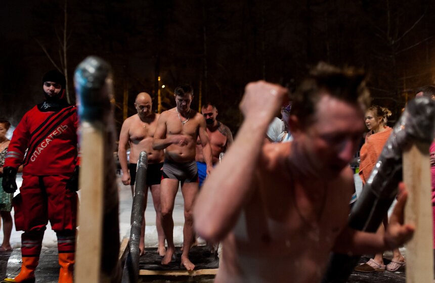 Крещенские купания в парке "Сокольники" 9 фото