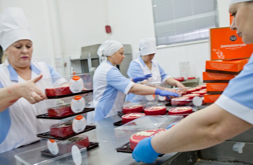 Как готовят главный торт Москвы 26 фото