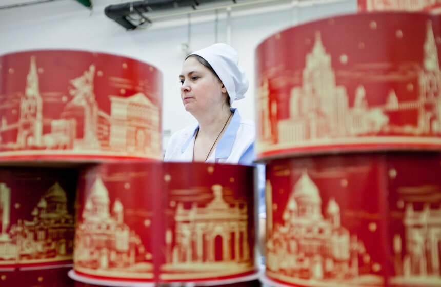 Как готовят главный торт Москвы 25 фото