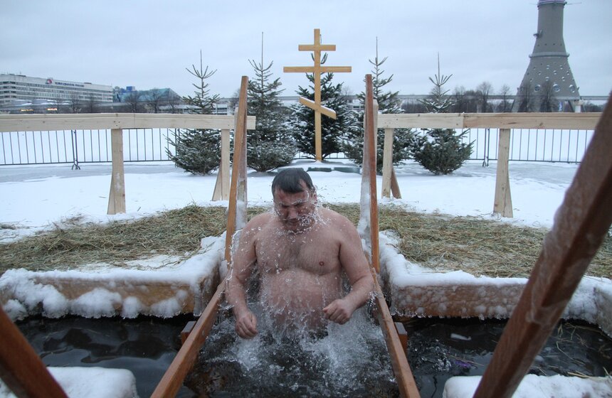 Крещенские купания в Останкинском пруду 4 фото