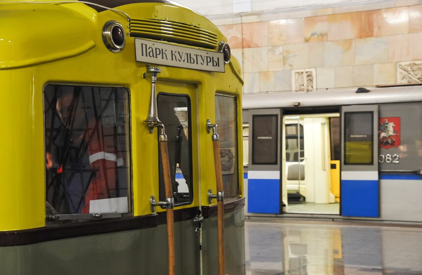 В метро провели "Экскурсию в прошлое" 19 фото