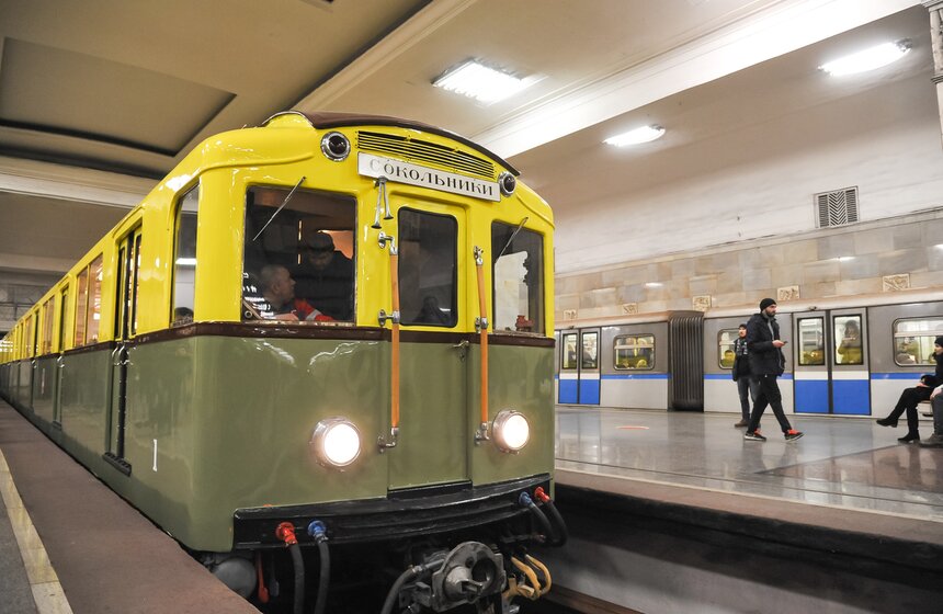 В метро провели "Экскурсию в прошлое" 2 фото