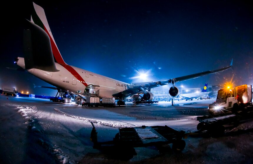 Как обслуживают самый большой пассажирский самолет в Домодедове 16 фото