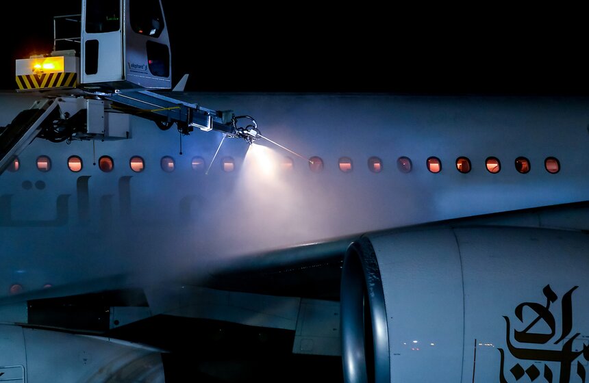 Как обслуживают самый большой пассажирский самолет в Домодедове 23 фото