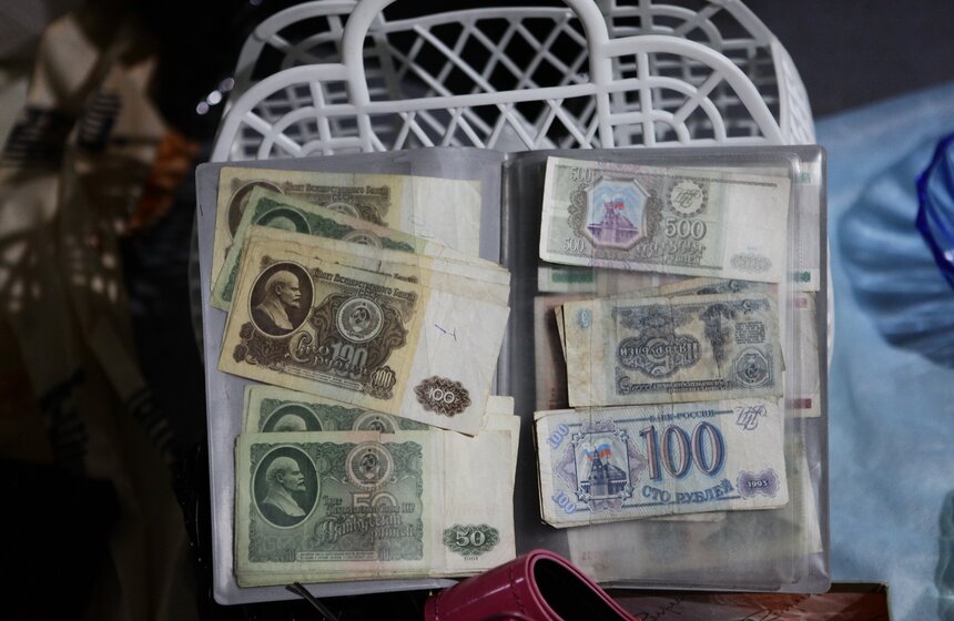 В Музее Москвы организовали зимний блошиный рынок 10 фото