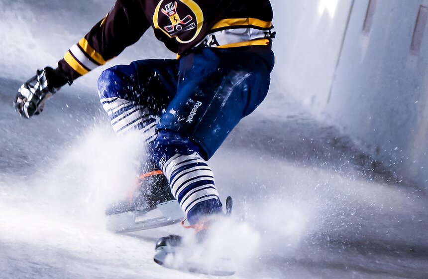 На Воробьевых горах прошел чемпионат России по спуску на коньках 6 фото