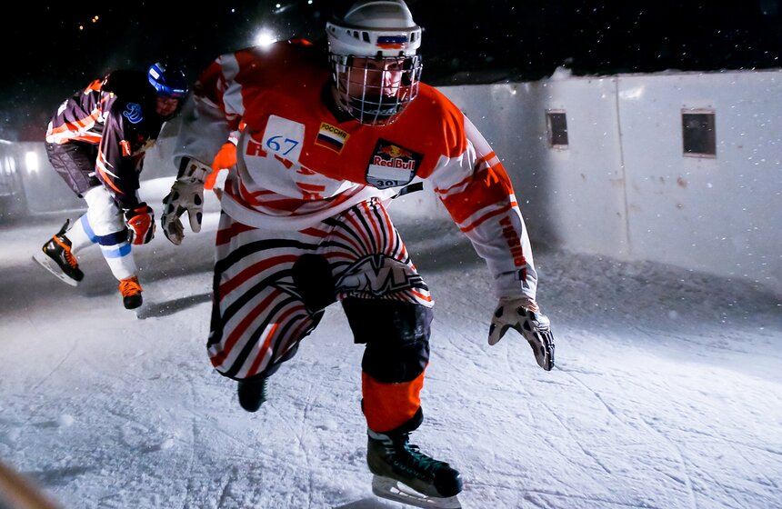 На Воробьевых горах прошел чемпионат России по спуску на коньках 12 фото