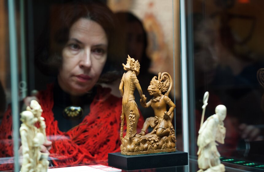 Открылась выставка "Под знаком огненной обезьяны" 17 фото