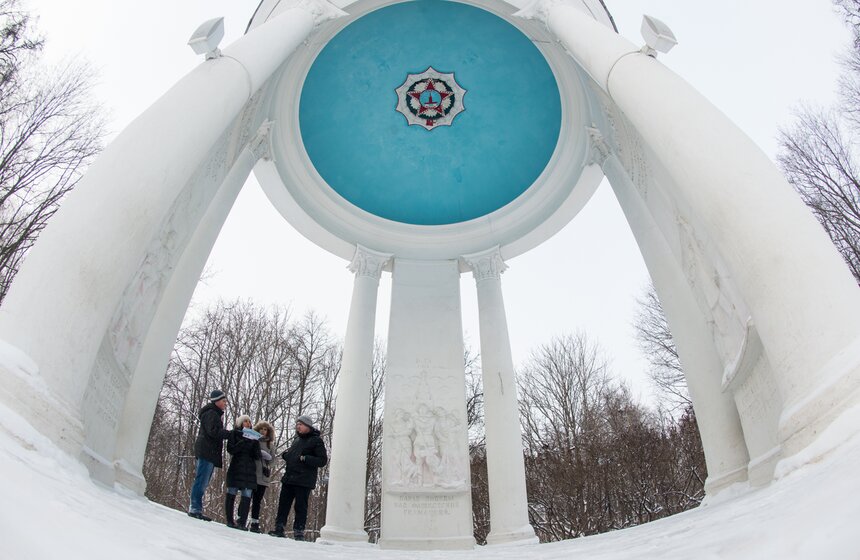 В Москве прошел квест "Студенческий переполох в Нескучном саду" 22 фото