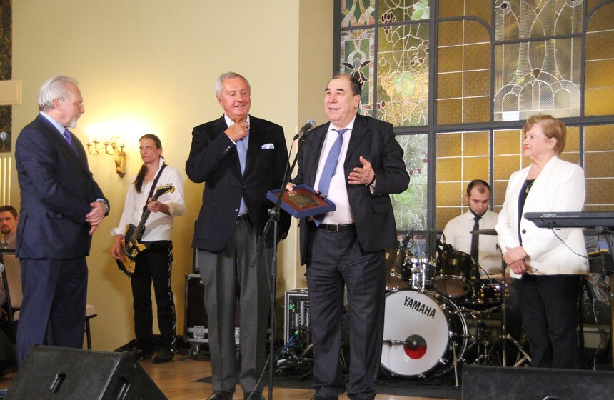 Собянин поблагодарил московских журналистов за работу 11 фото