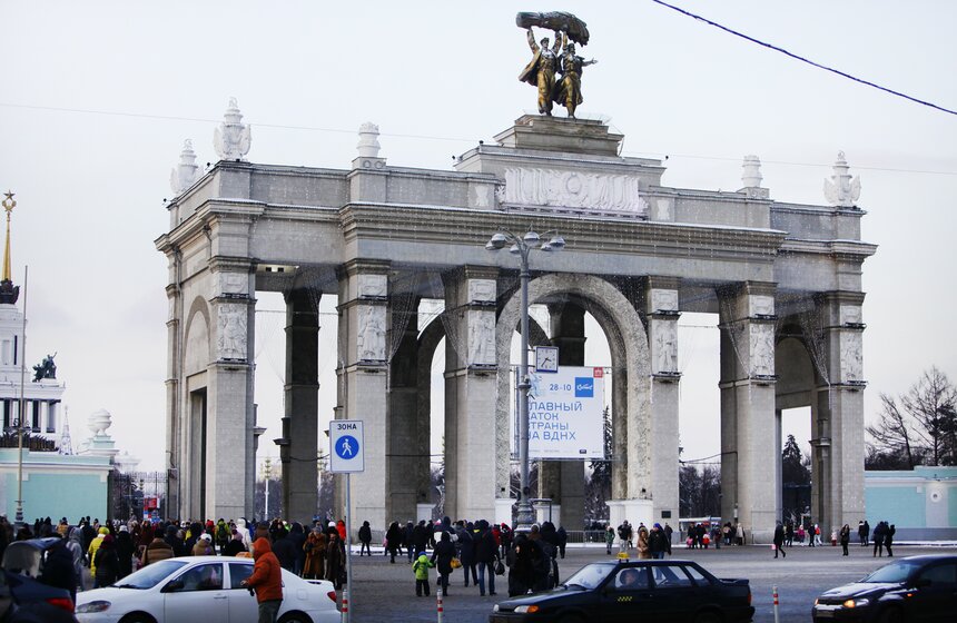 Куда сходить в новогодние праздники: ВДНХ 1 фото