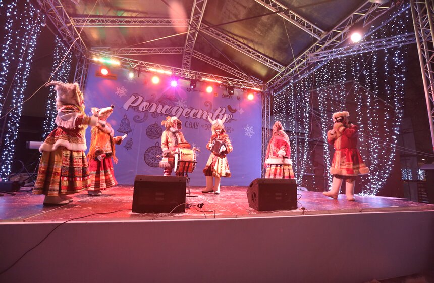 В саду "Эрмитаж" отметили Рождество 15 фото