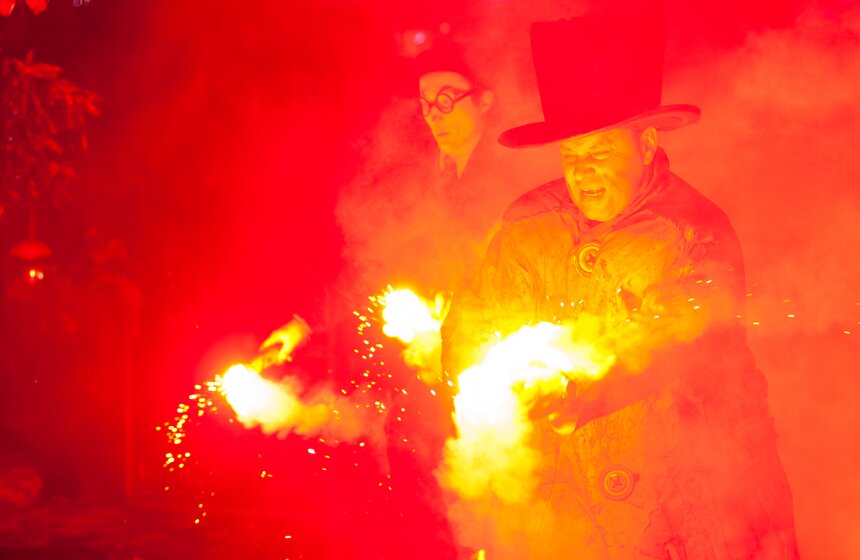 Выступление уличных театров на Старый Новый год 7 фото