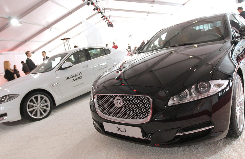 На автодроме в Тушино прошел тест-драйв Jaguar XF и XJ 5 фото